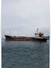TANKER 1990blt Dwt.1,369mt